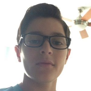 Meet your Posher, Avi